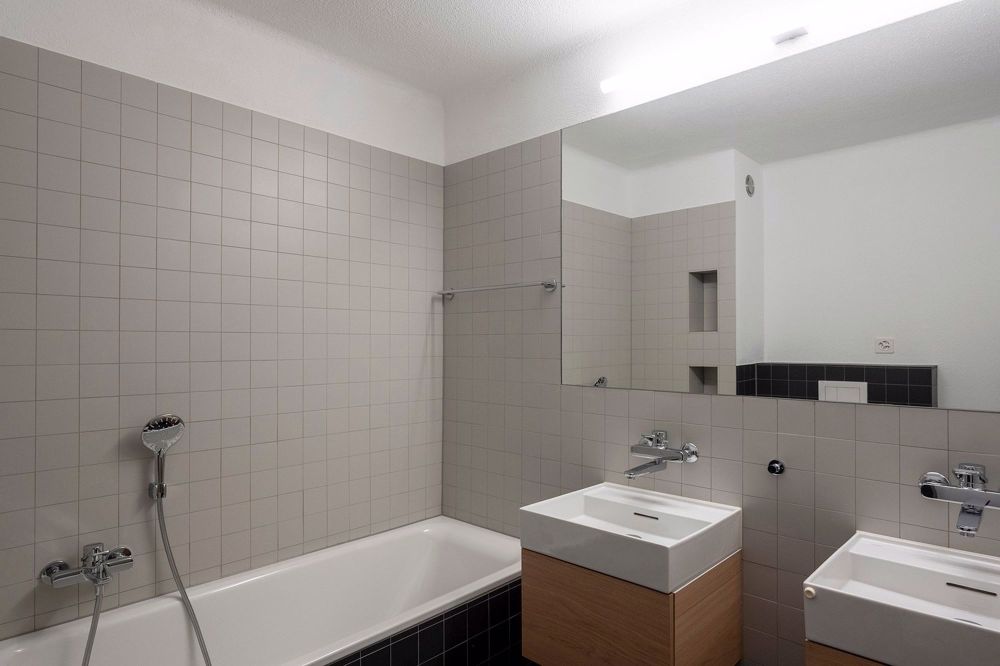 ERSTBEZUG nach Totalsanierung - lichtdurchflutete Wohnung mit spannendem Layout - Bild 8
