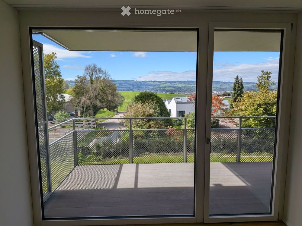 Brandneu, erste Vermietung von moderner 3.5-Zimmer-Wohnung mit Bergblick in Obfelden - Bild 1