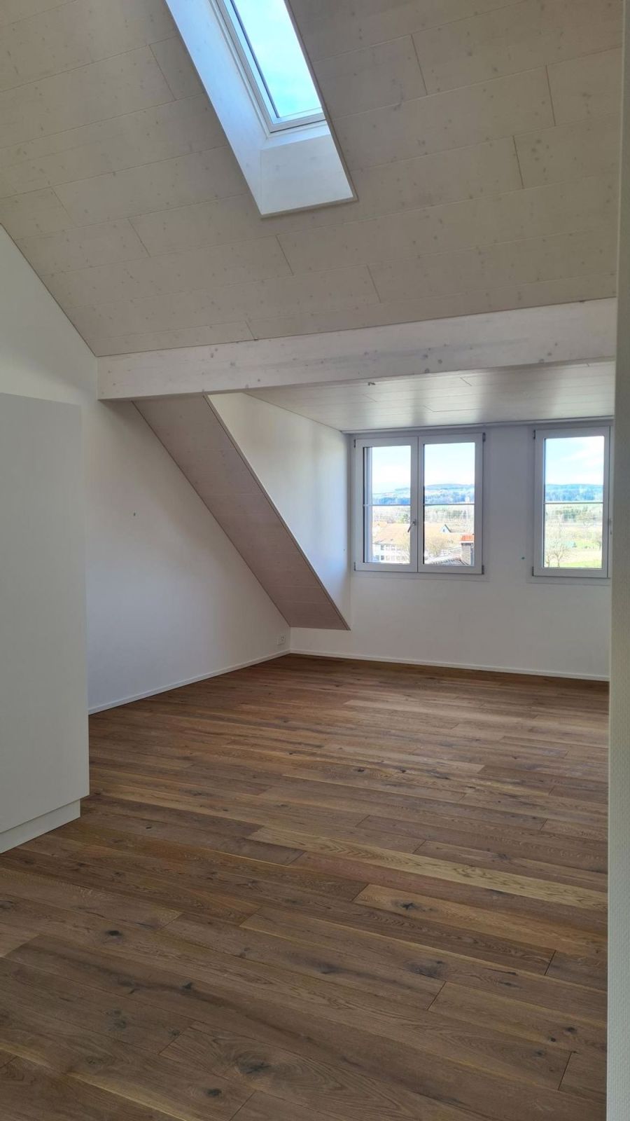 Tapetenwechsel fällig? 3.5 Zimmerwohnung in Hüttlingen TG - Bild 4