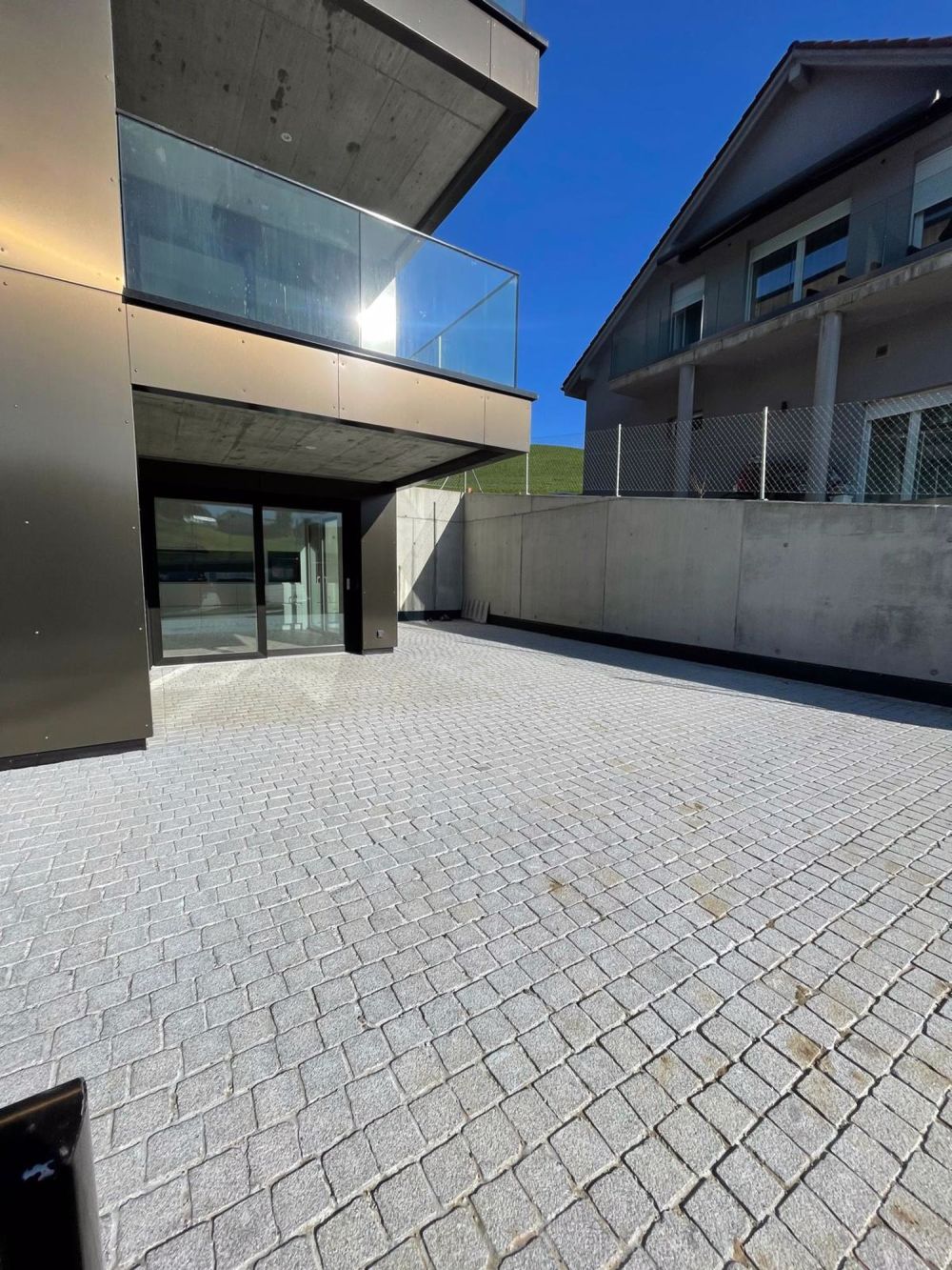 Grand deux pièces et demi à Châtel-St-Denis avec terrasse - Bild 5