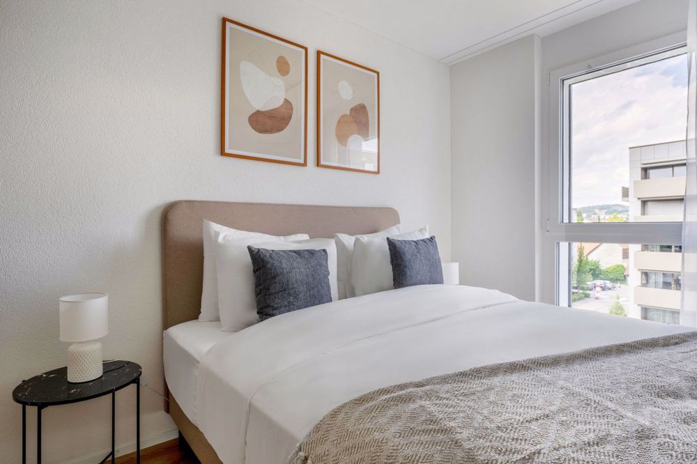 Geräumig Kloten 3.0 ZW. mit Keller & W/T, Nah zum Markt, by Blueground - Bild 12