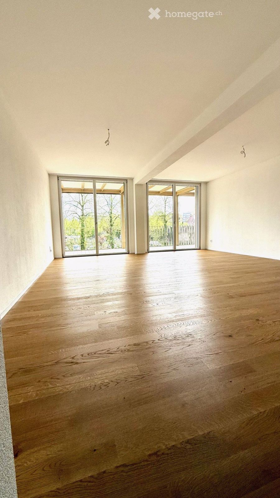 Erstvermietung: geräumige 4,5-Zimmerwohnunggrosser mit sonniger Terrasse und Aussicht - Bild 4