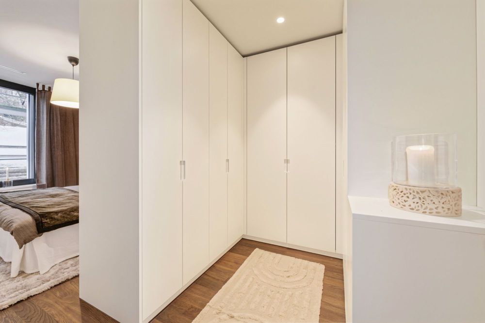SUSENBERG PARK: 3.5-Zimmer Eigentumswohnungen für höchste Ansprüche - Musterwohnung - Grosszügige Ankleide