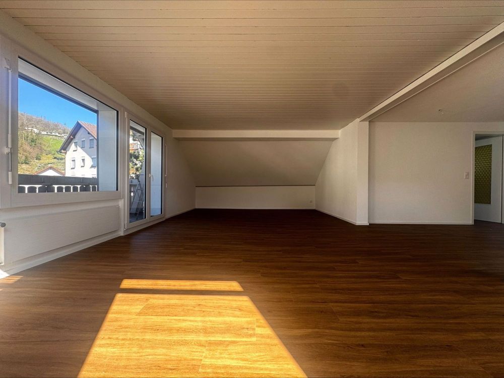 Gemütliche Dachwohnung mit Balkon und eigenem Gartenoase - Bild 6