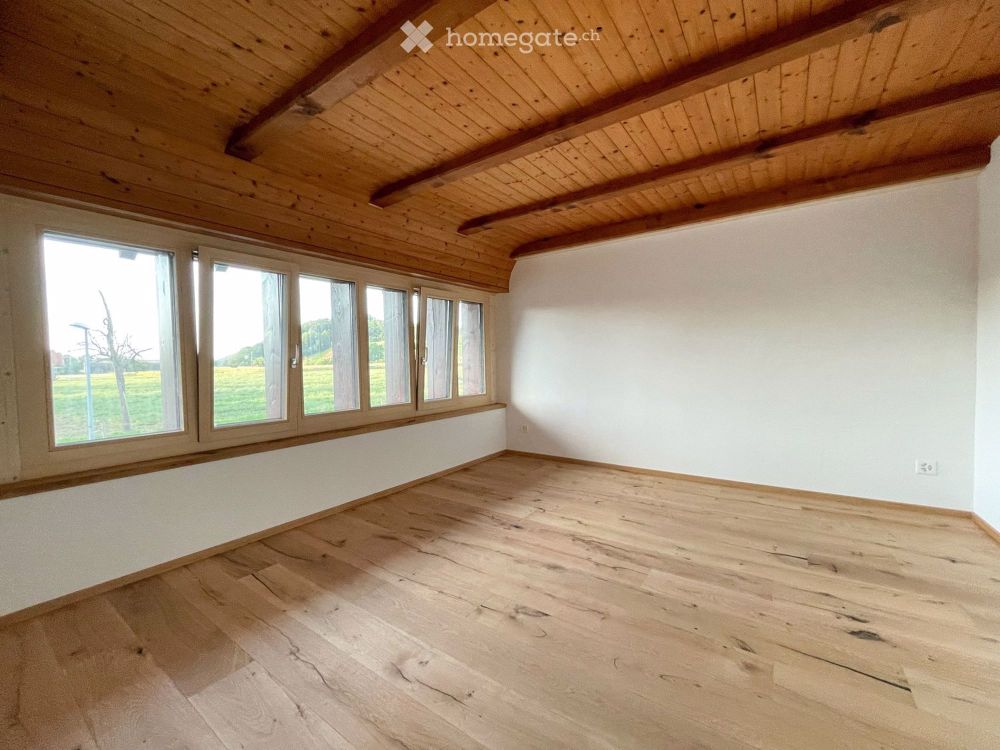 Sonnige und grosszügige 3.5-Zimmer-Wohnung als eigener Hausteil - Bild 6