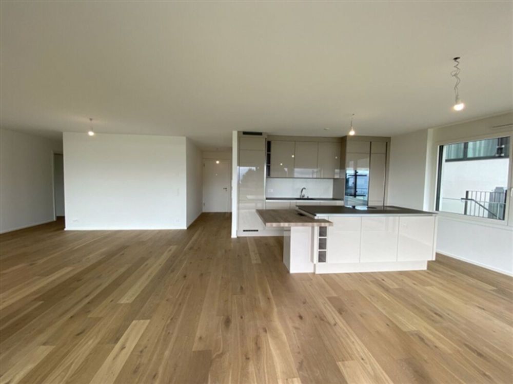 Exklusive, prächtige 4.5 Zimmerwohnung mit privatem Garten! - Bild 5