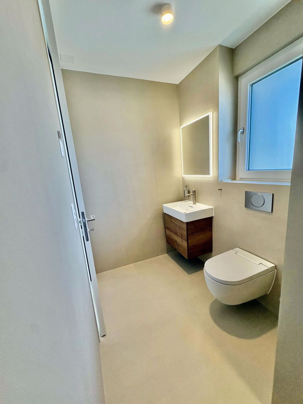 Hochwertige 4.5-Zimmer-Attikawohnung über den Dächern von Derendingen - Bild 10