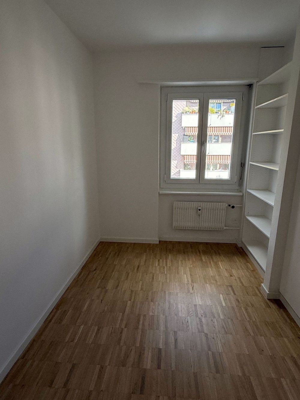 ?? Frisch sanierte 4.5-Zimmerwohnung mit Balkon am beliebten Lischenweg in Biel - Bild 10