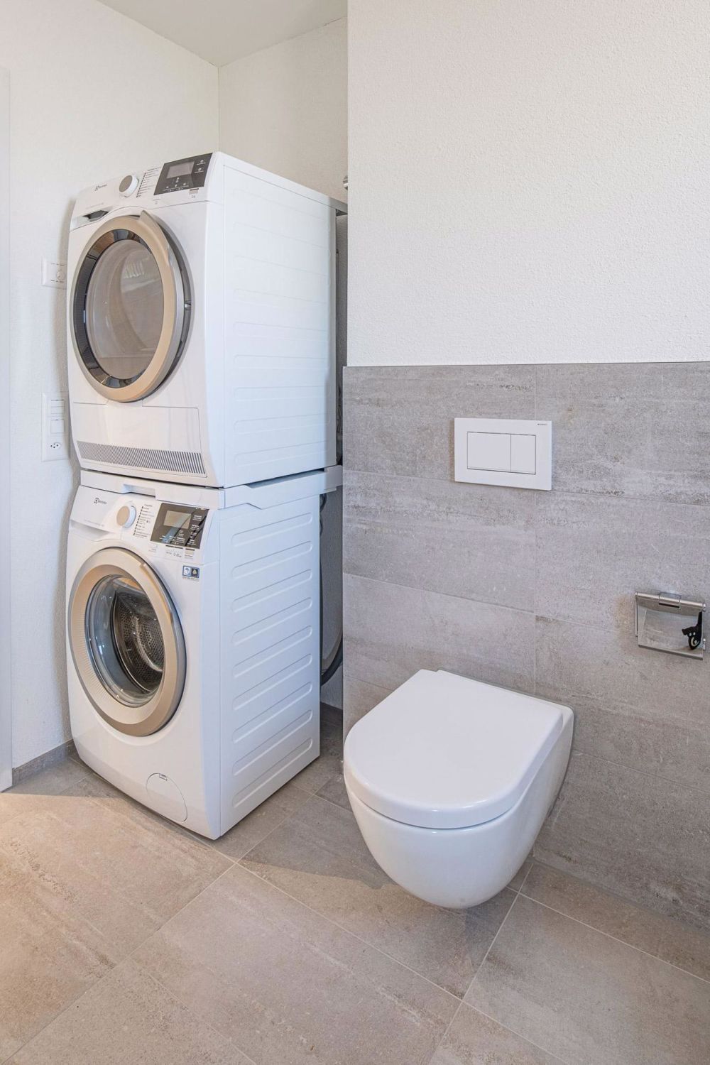 Schöne moderne 3.5 Zimmer-Wohnung in Neuhausen! - Bild 11