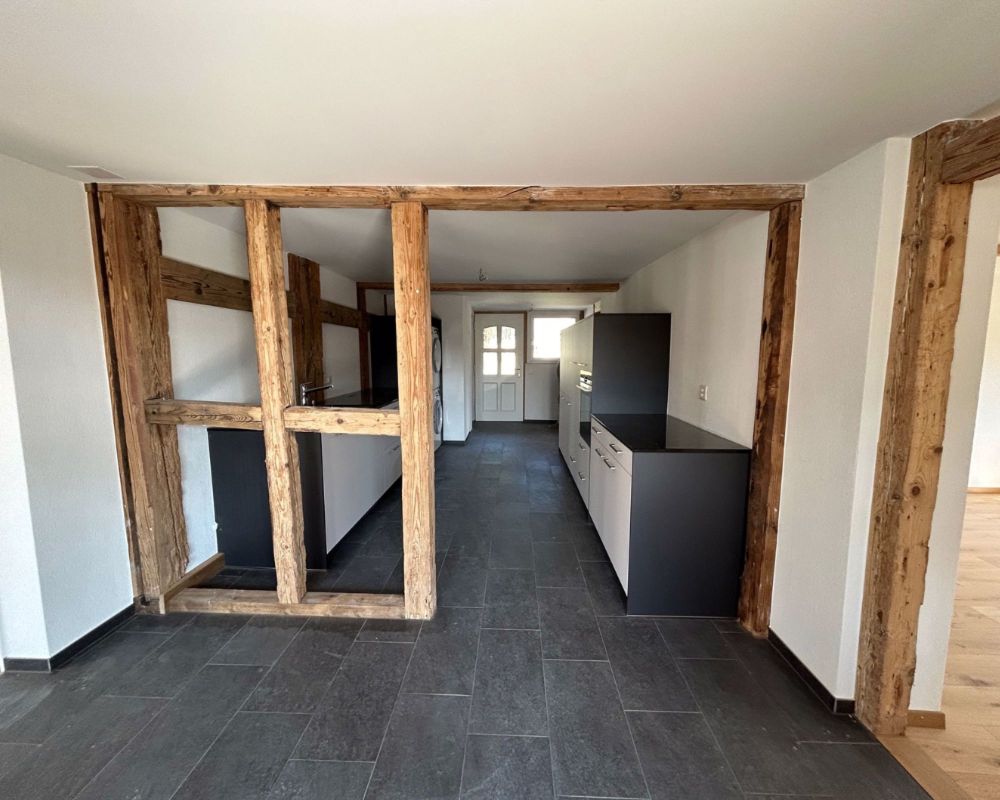 Charmante 3.5-Zimmer-Wohnung mit rustikalem Charme in Suberg - Bild 9