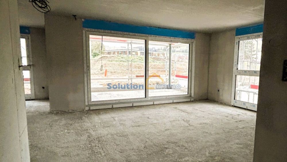 Appartement moderne et spacieux de 4,5 pièces + terrasse - Séjour