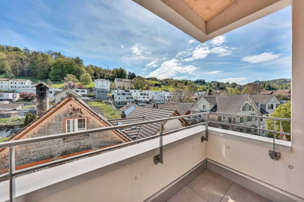 ERSTVERMIETUNG - moderne 3.5-Dachwohnung an zentraler Lage - Bild 8