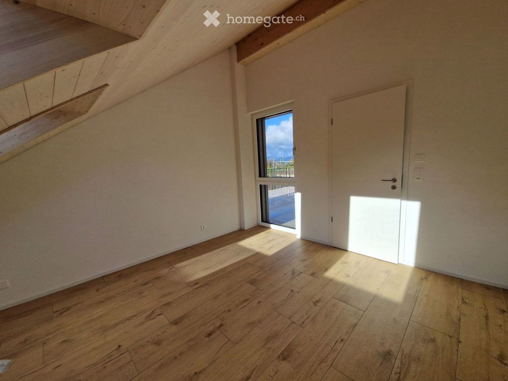 Dachgeschoss-Duplex neu und hell mit großem Balkon und Aussicht - Bild 2