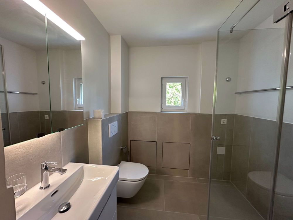 Moderne 4,5-Zimmer-Mietwohnung im 1.OG mit Garten – Erstvermietung nach Kernsanierung - Bild 3