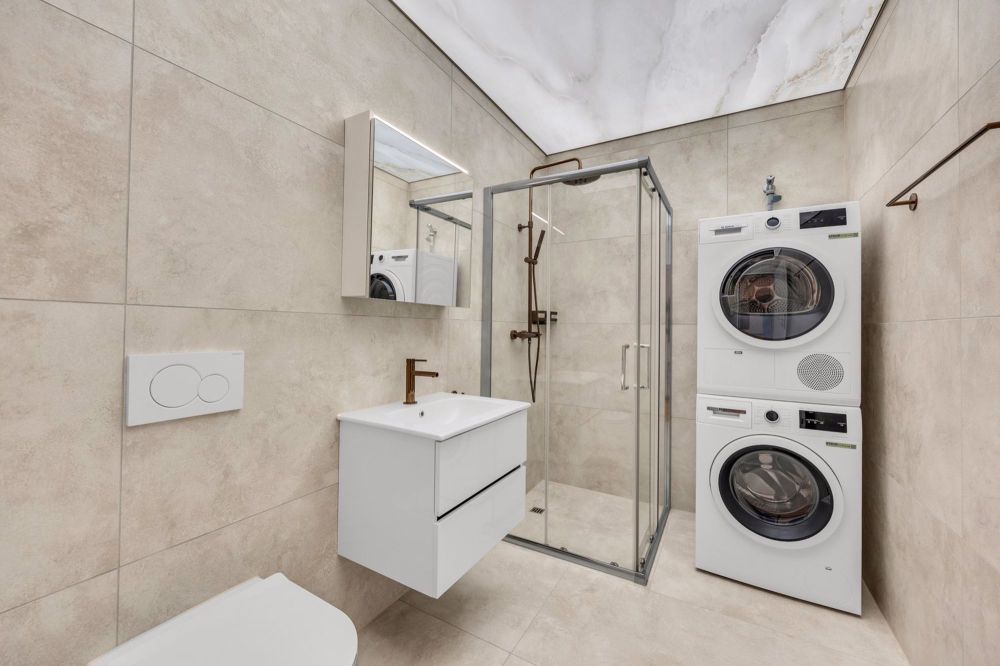 Moderne 2.5-Zimmer-Dachwohnung in Bülach mit grosser Terrasse - Bild 2