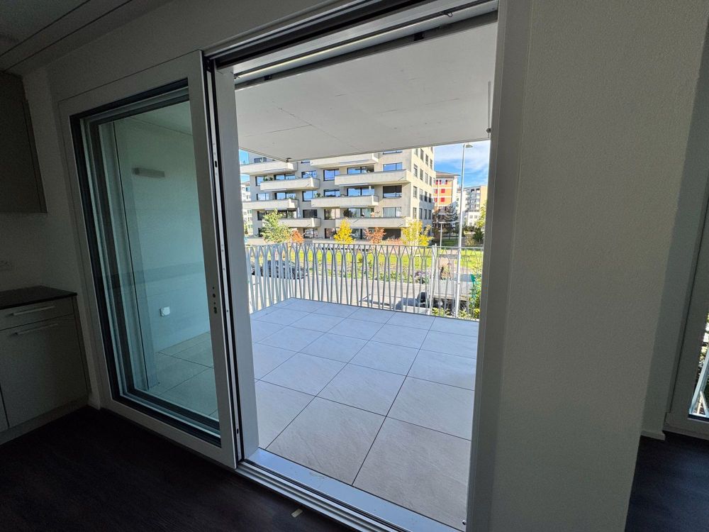 Moderne 4.5-Zimmer-Neubau-Wohnung mit Balkon und Garage - Bild 13