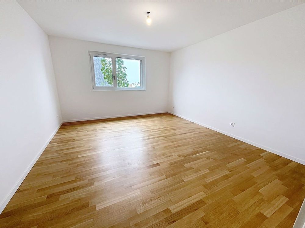 Wohnung mit 4,5 Zimmern und eigenem Garten von 154m2 - Bild 7
