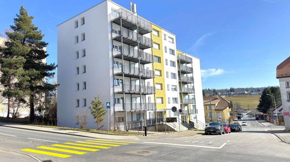 Appartement 2 chambres moderne à La Chaux-de-Fonds – Idéal pour étudiant & première occupation après rénovation complète - Bild 1