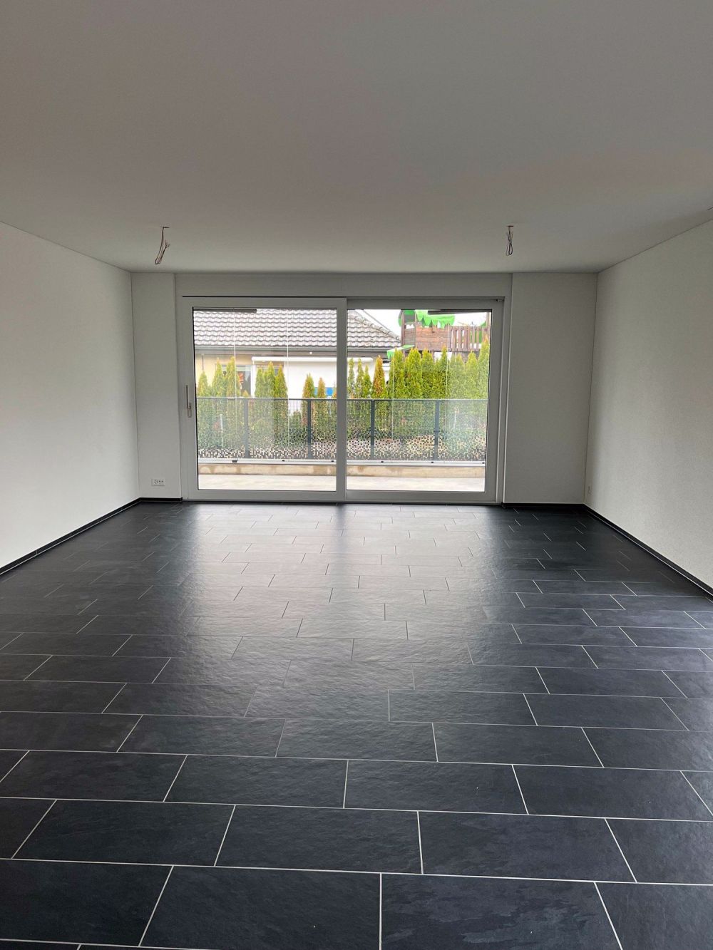 Moderne und schöne 2 1/2 Zimmerwohnung "Chriesihoger" in Unterengstringen - Bild 6
