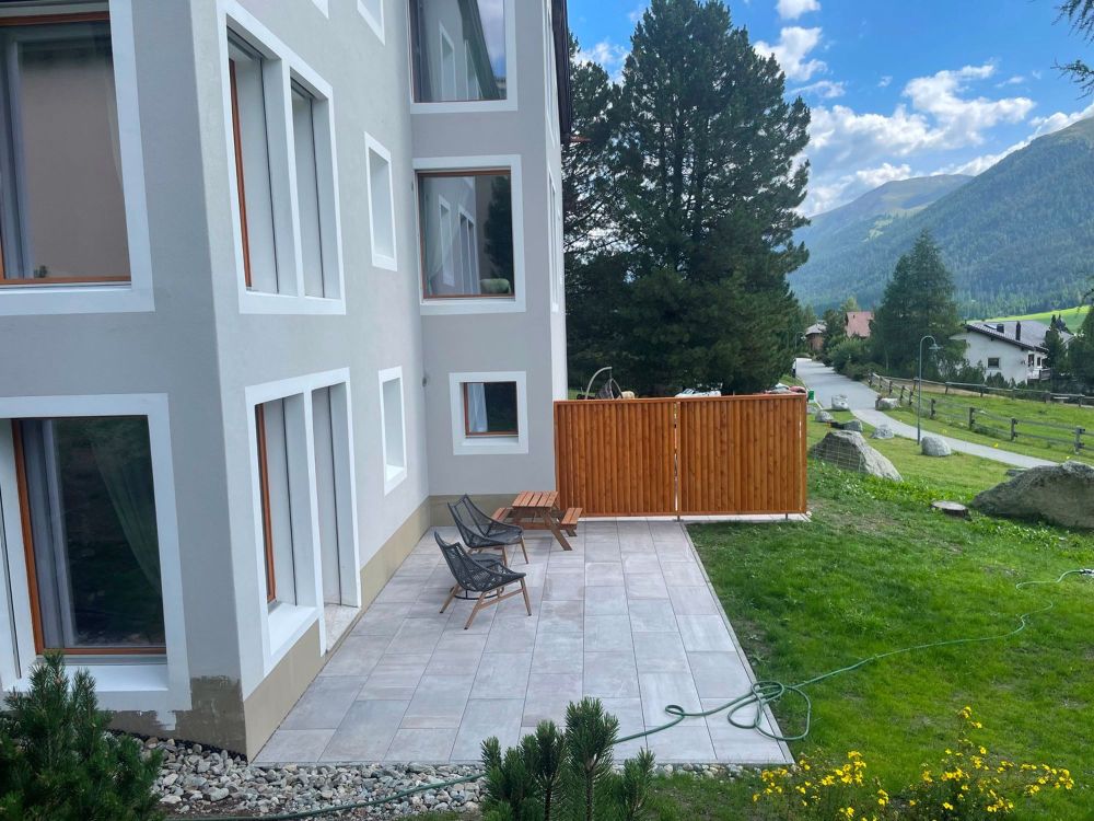 Stillvolle, kernsanierte und ruhige 2.5 Zi-Wohnung mit Panoramasicht - Bild 13