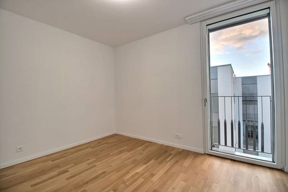5.5 pièces neuf au dernier étage ! - Chambre 1