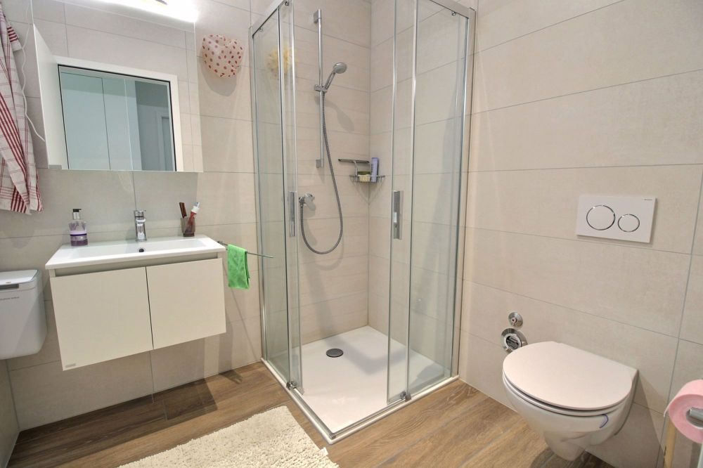 Prächtige 4.5-Zimmer-Wohnung in Marly - Salle de douche