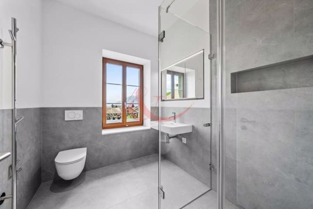 Neuf ! Appartement de 4,5 pièces avec balcon, très belle vue lac - Bild 2