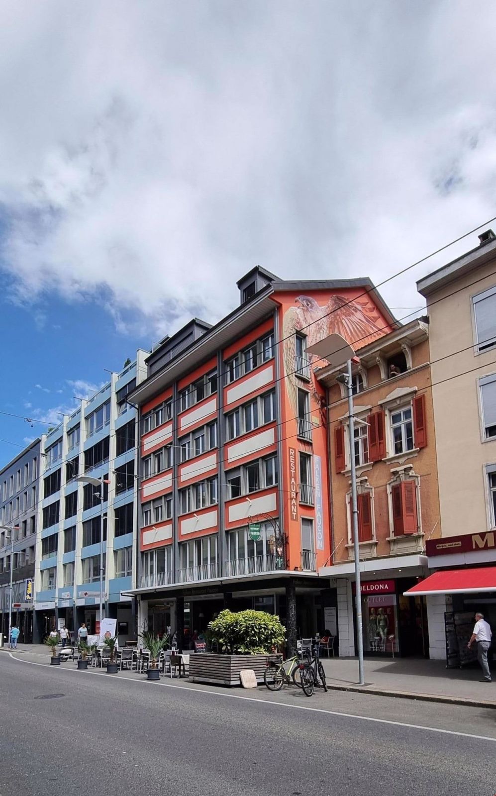Neuwertige 1.5-Zimmerwohnung im Stadtzentrum - Ansicht Liegenschaft