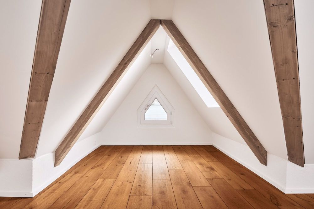 Erstvermietung nach Totalsanierung / Traumhafte Dachwohnung - Bild 6
