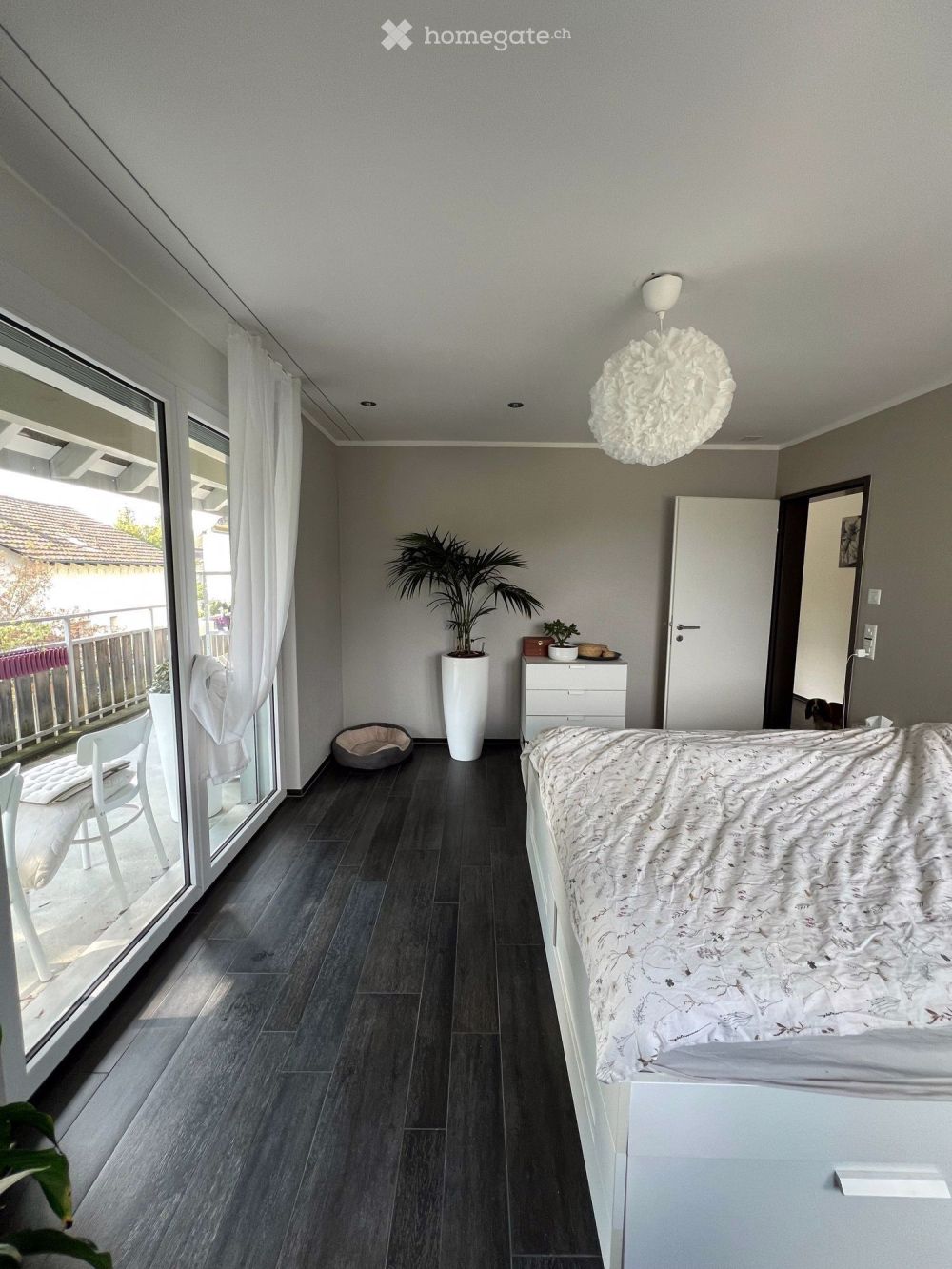 Moderne 4.5-Zimmer-Wohnung mit Balkon in Naenikon - Bild 10