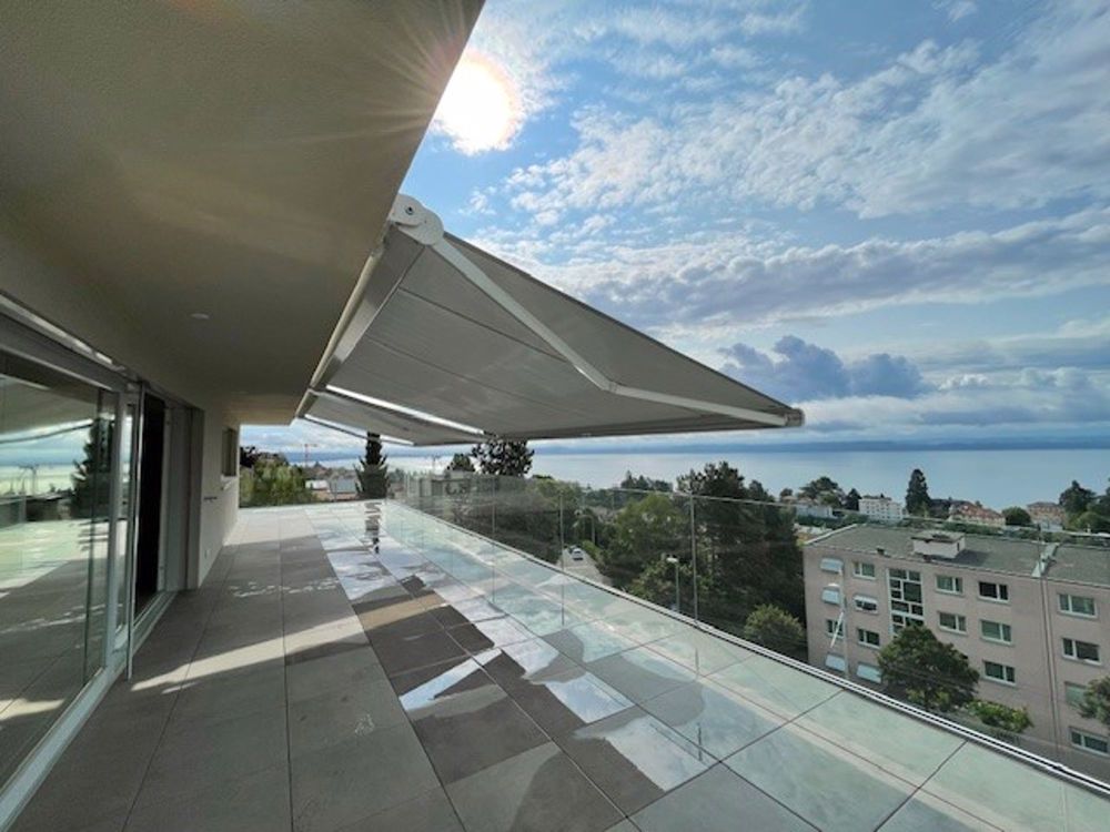 Prachtvolle neue 5.5-Zimmer-Dachgeschosswohnung mit atemberaubendem Blick auf den See und die Alpen - Bild 1