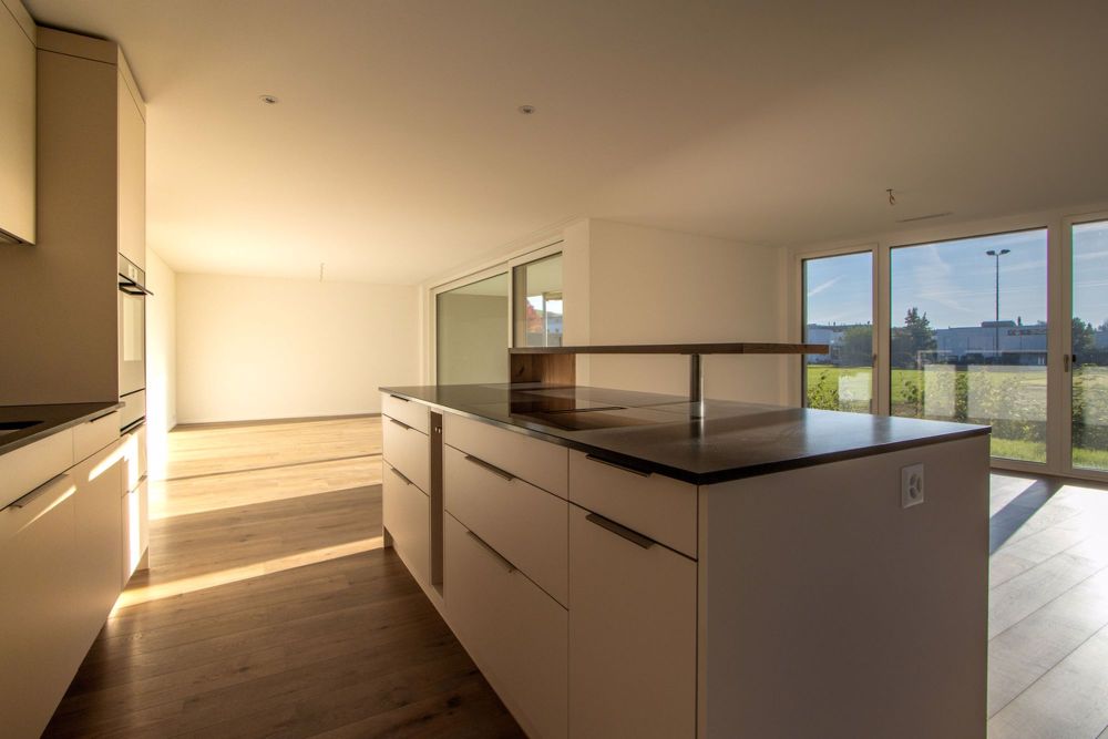 Traumhafte 4.5-Zimmer Neubauwohnung in unmittelbarer Seenähe - Küche