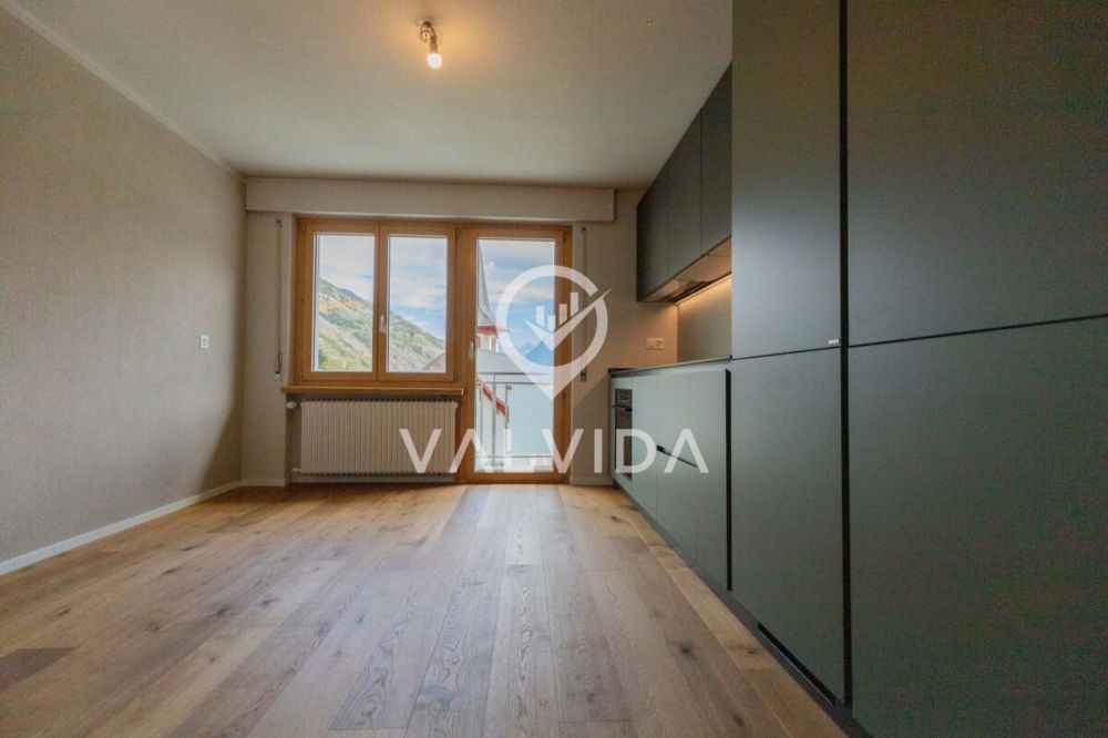 Zentral gelegene und attraktive 4.5-Zimmerwohnung in Steg - Bild 2