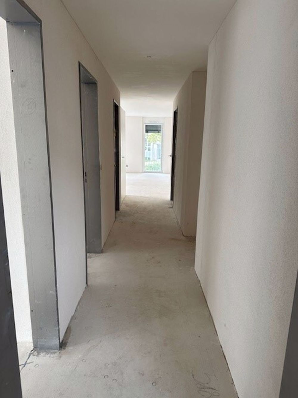 Erstvermietung in Winterthur-Seen - Korridor.jpg