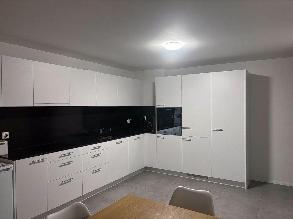 helle, moderne Wohnung mit sonnigem Sitzplatz - Bild 2