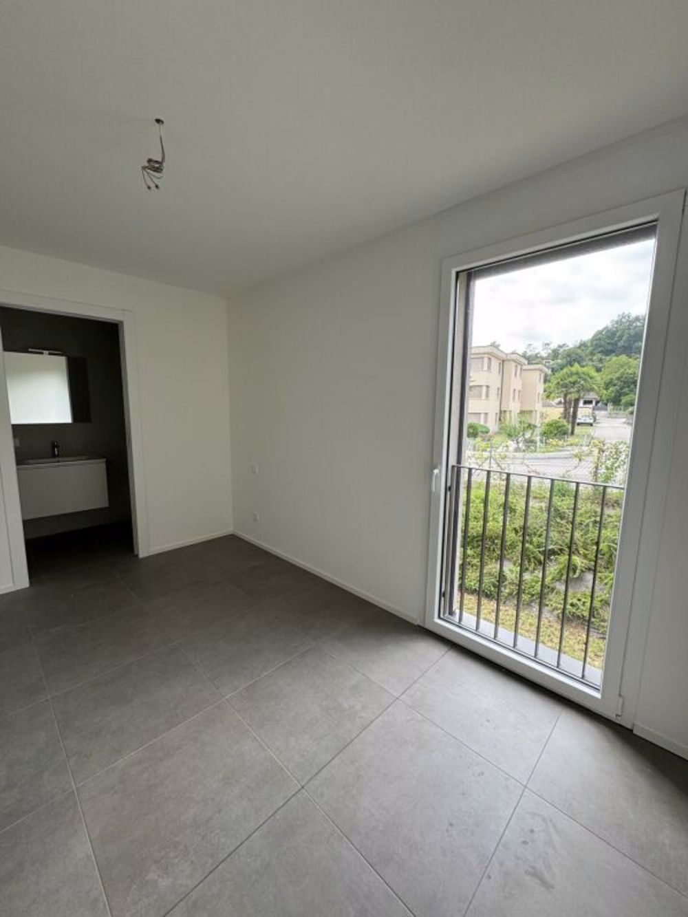 Monteggio | 3.5 Neu | Miete 1'320 | Nebenkosten 180 | Parkplatz 100 - Bild 8