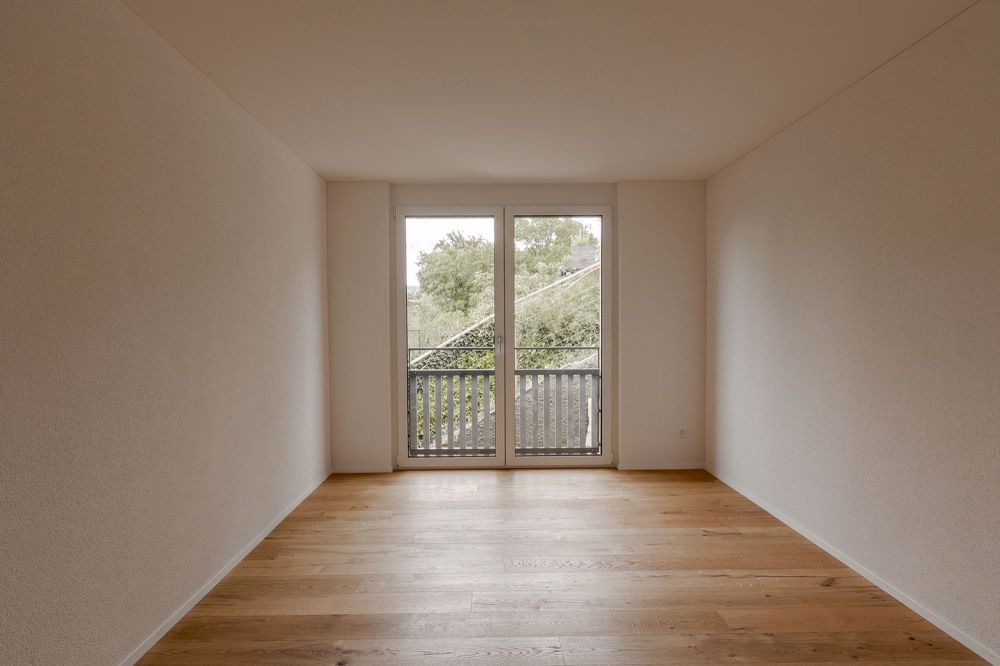 Moderne 4.5-Zimmer-Wohnung mit grossem Balkon in Möriken-Wildegg - Bild 6
