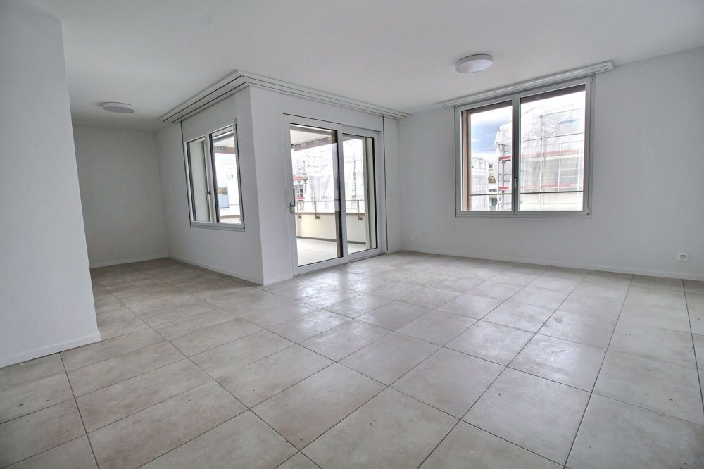 Neue 2.5-Zimmer-Wohnung im Dachgeschoss! - Bild 1