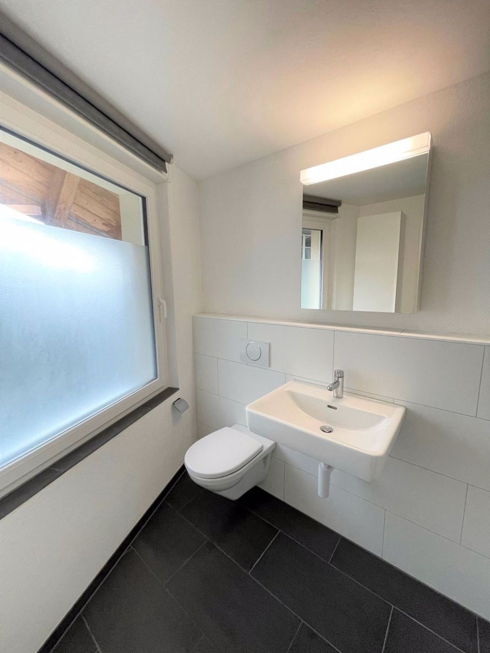 Moderne 2 Zimmer Maisonette Wohnung über dem Reithof - Bad 1