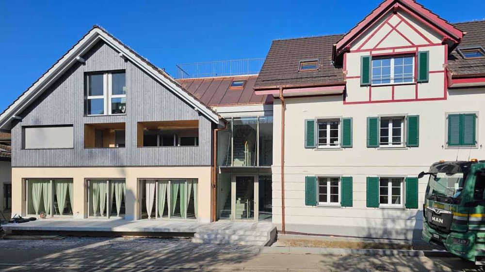 Erstvermietung: Schöne Dachwohnung in zentraler Lage - Bild 1
