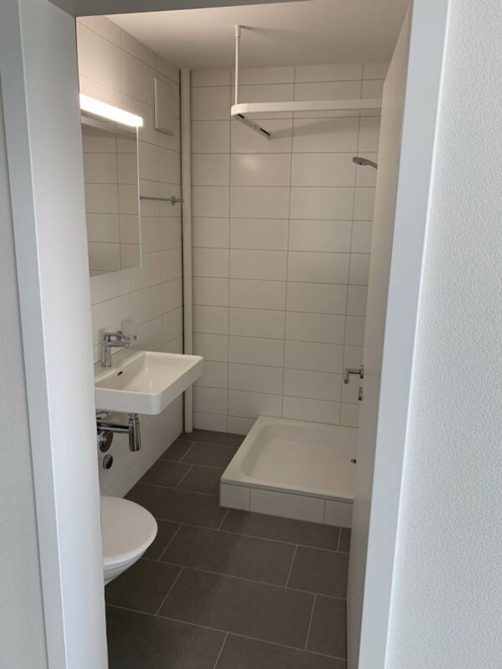 Erstbezug unserer neu sanierten 3.5 Zimmerwohnungen! - Gasstrasse 68-6_Bad