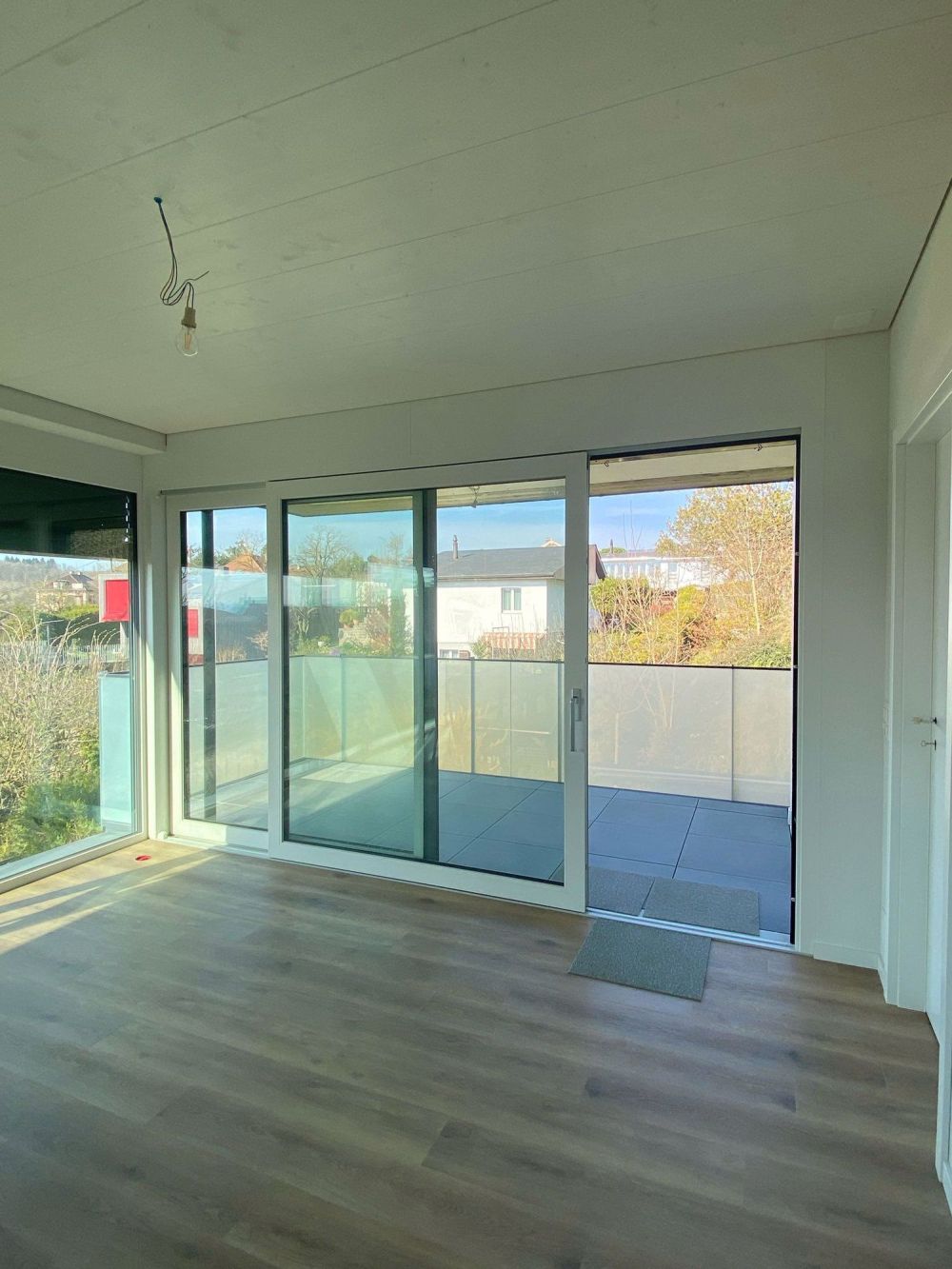 A La Sarraz, magnifique 4.5 pièces, lumineux, neuf avec grand balcon - Bild 4