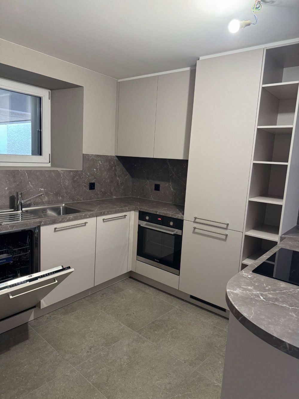 Sehr schönes Apartment 3,5 Zimmer, Stadtzentrum - Bild 2