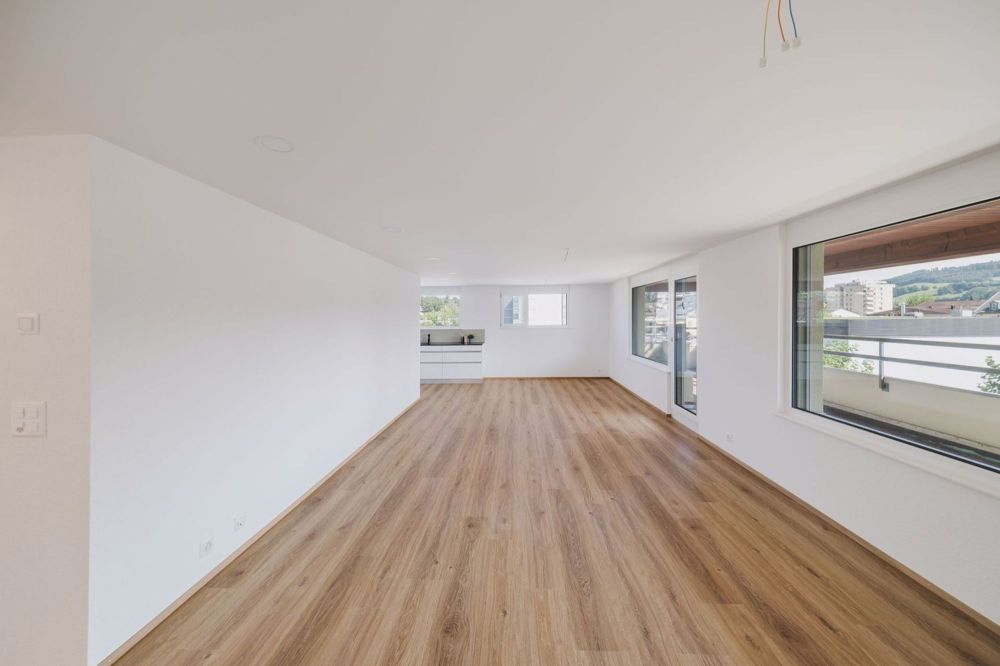 Totalsanierte 3½-Zimmer-Attikawohnung mit riesiger Terrasse - Bild 3