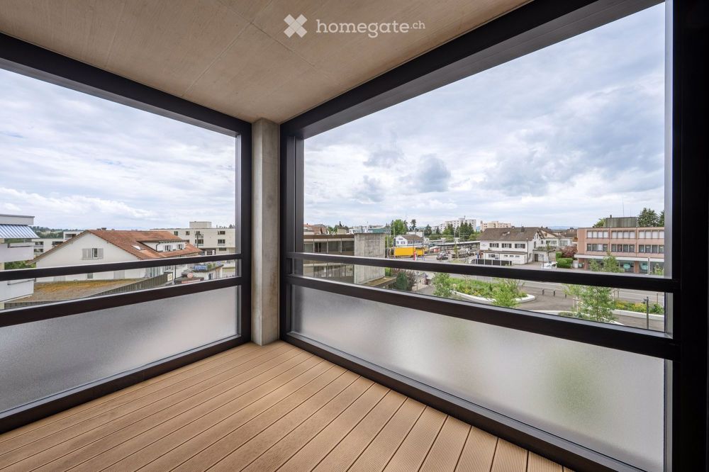 Moderne 4.5-Zimmer-Neubau-Wohnung mit Loggia in Rudolfstetten - Bild 2
