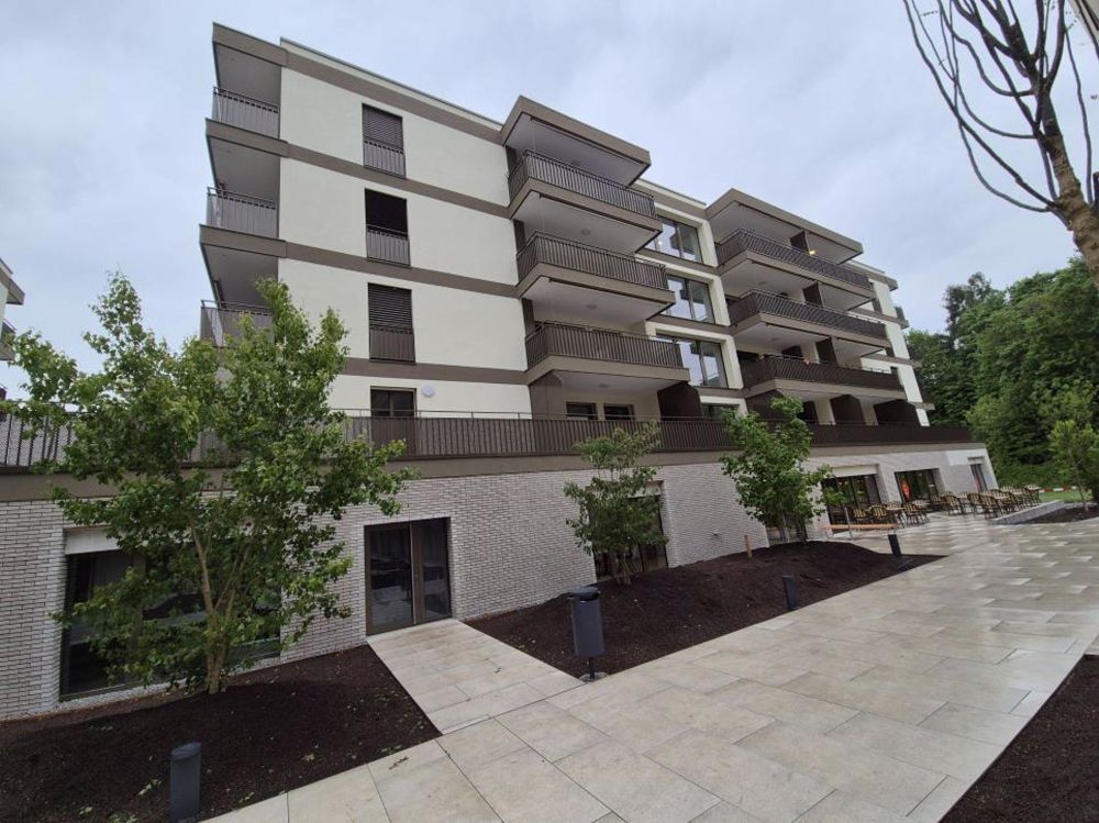 Pour senior, avec encadrement social ! Appartement neuf de 1.5 pièces au 1er étage - Bild 9