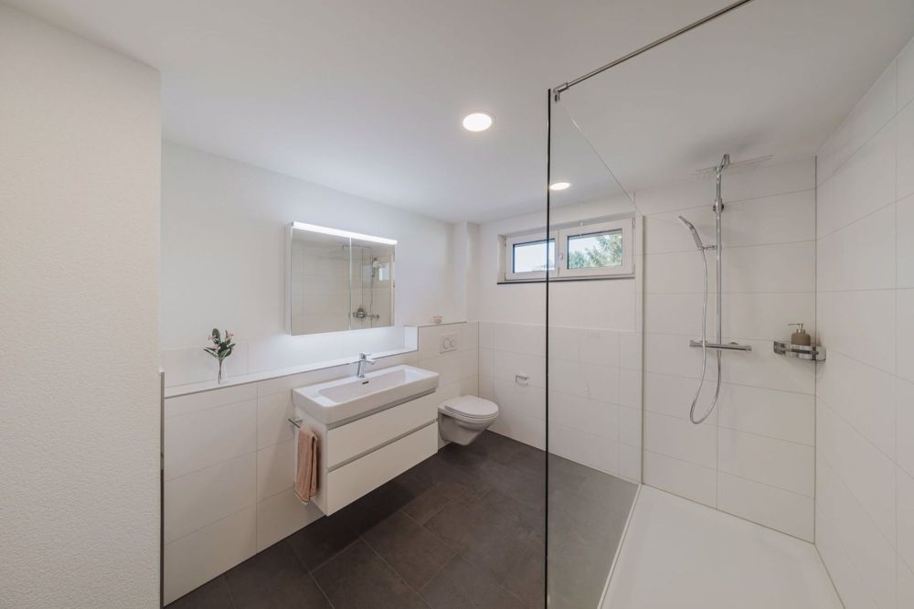 Totalsanierte 3½-Zimmer-Attikawohnung mit riesiger Terrasse - Bild 8