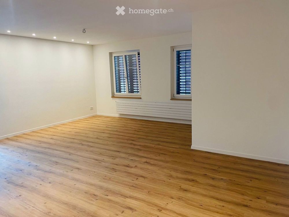 Charmante 3.5-Zimmer-Wohnung in Kaltbrunn mit Balkon - Bild 3