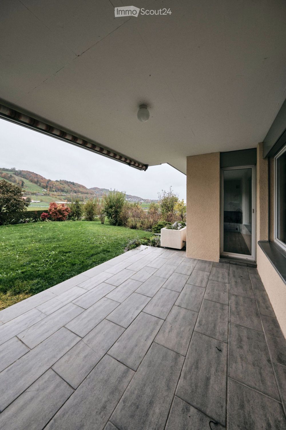 Neu renovierte helle 4.5-Zimmer-Wohnung mit Weitblick - Bild 10