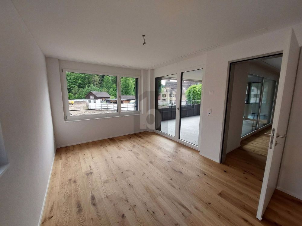 ERSTBEZUG MIT BALKON UND VIEL PLATZ - Bild 3
